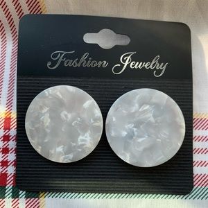 Circle Shaped Silver Earrings.
